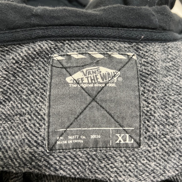 Vans-Hooded button-up jacket with Urban-Up Pipeline Tee-shirt. { 2items } - Picture 7 of 8